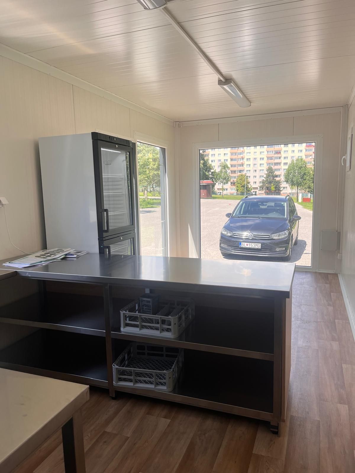 Kaviarenský kontajner - realizácia v Bratislava - Dúbravka